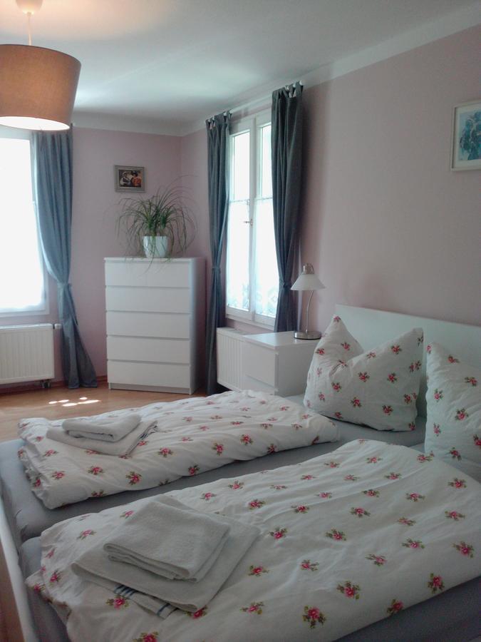 Gaestehaus Villa Rose Durrrohrsdorf Esterno foto